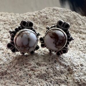 ❤️ Wild Horse Jasper Magnesite Decorative Navajo Stud Earrings Sterling Silver